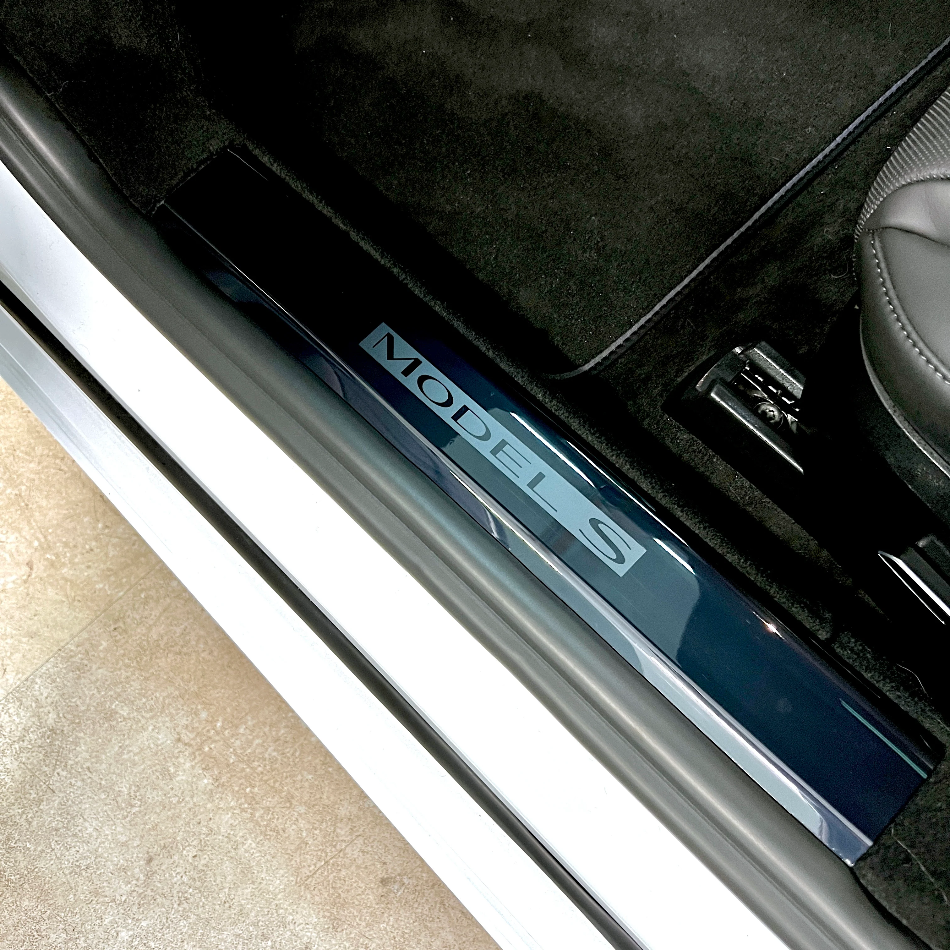 2021-2022 | Model S Front Door Sill Protection (1 Pair) - PPF Film - Image 4