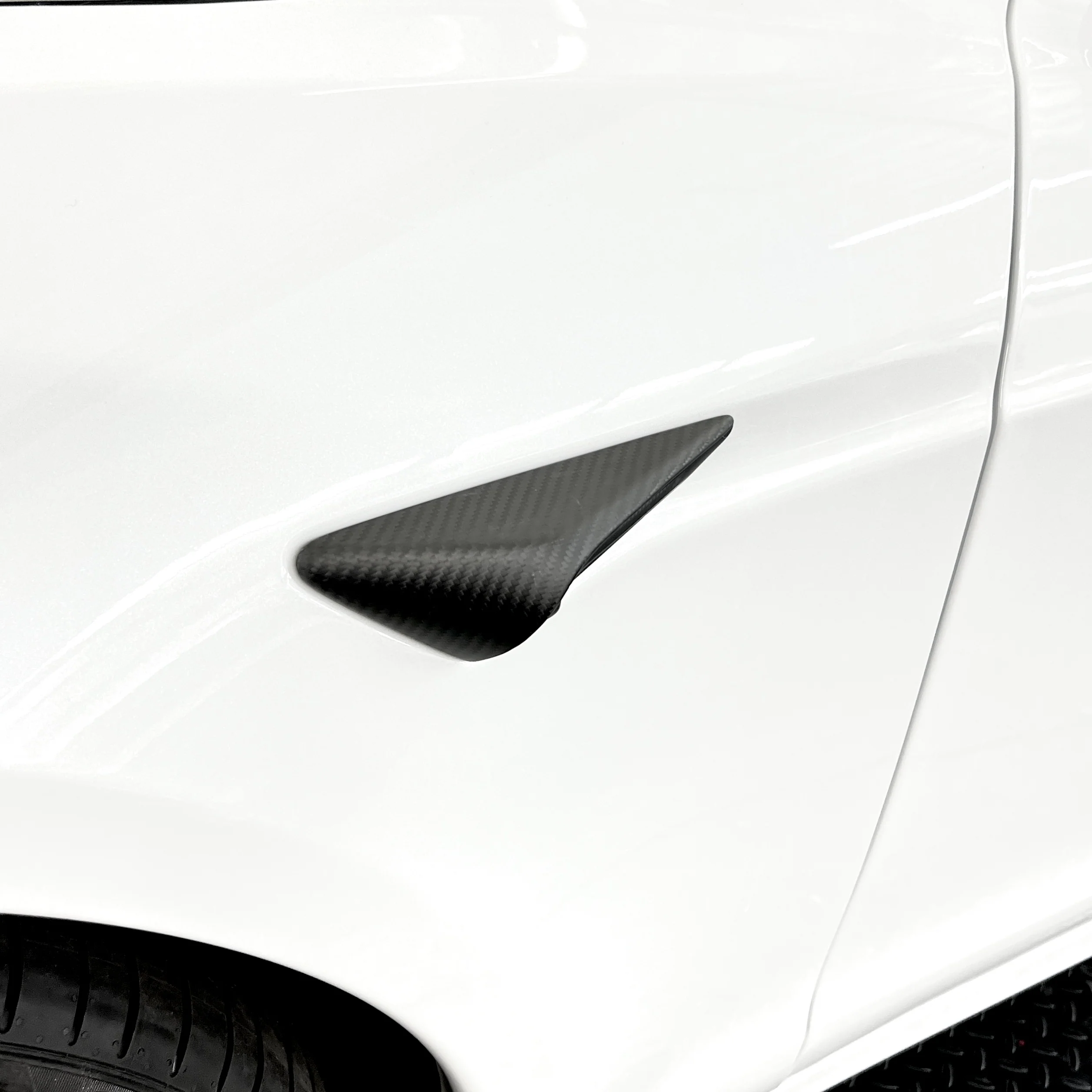 2021-2022 | Model S Top Half Style Turn Signal Overlays (1 Pair) - Fits Hardware 3.0 - Real Dry Molded Carbon Fiber - Image 8