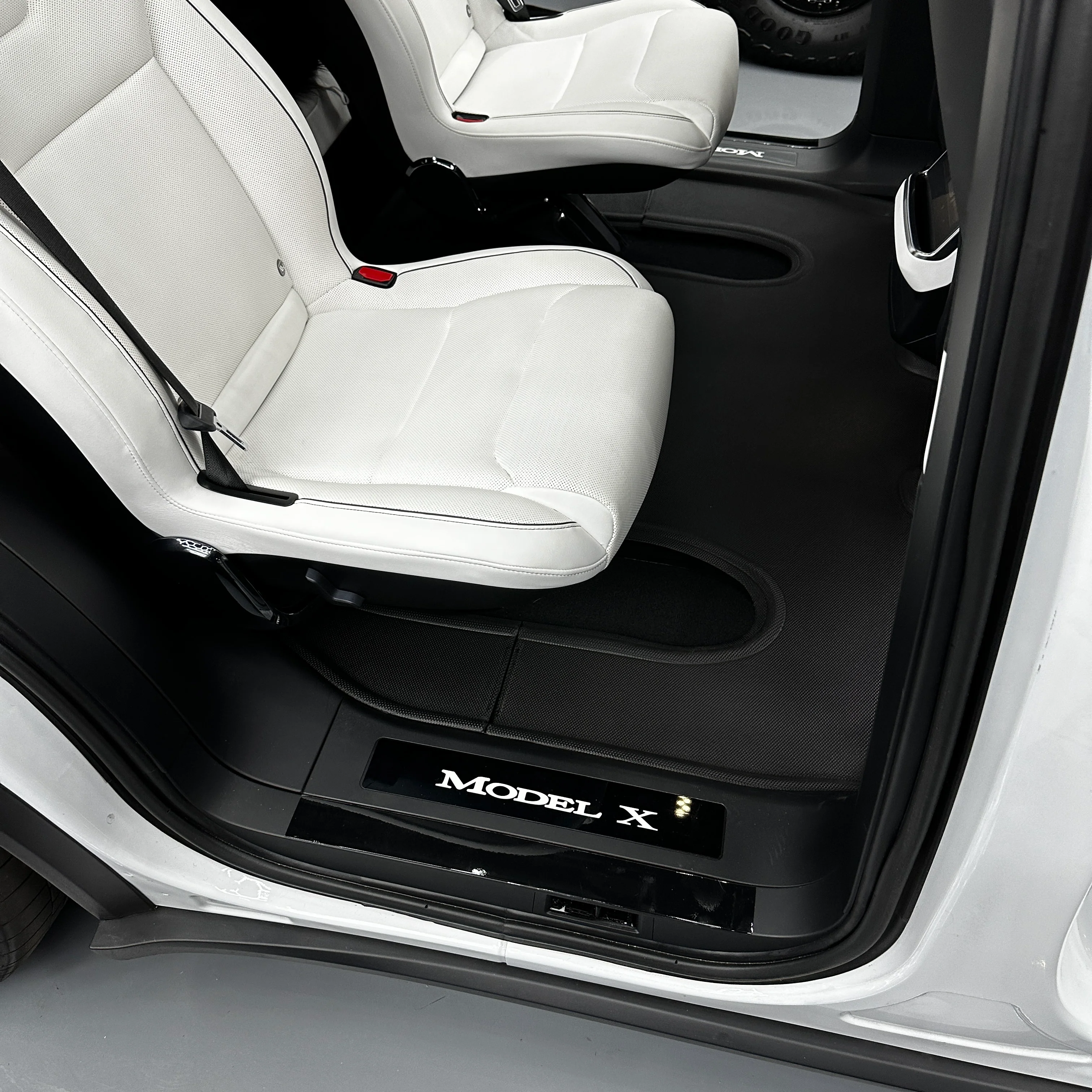 2022+ | Model X 6 Seater - 3D MAXpider KAGU Floor & Cargo Mats - Row 1, 2, & 3 and Trunk/Frunk - Image 10