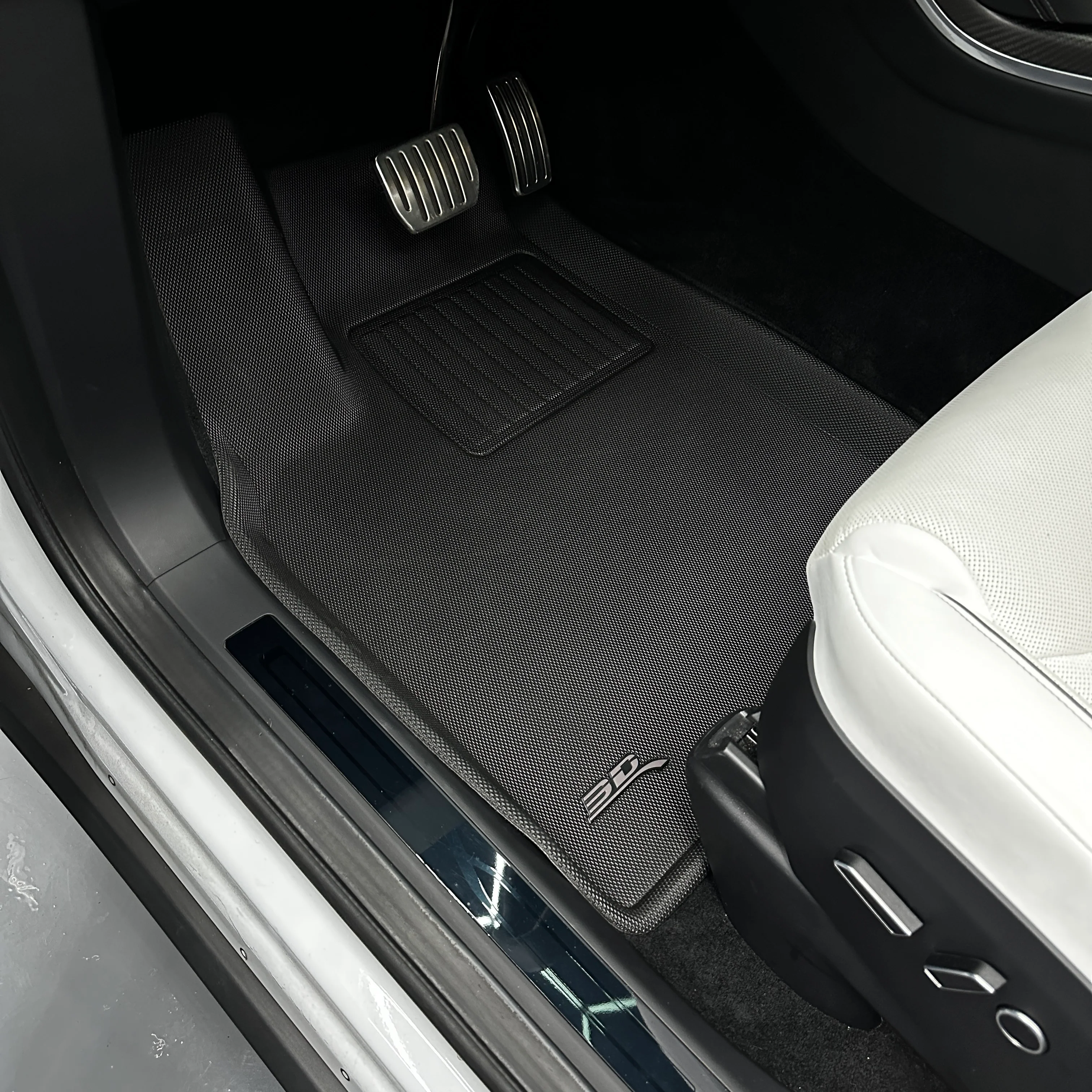 2022+ | Model X 6 Seater - 3D MAXpider KAGU Floor & Cargo Mats - Row 1, 2, & 3 and Trunk/Frunk - Image 3