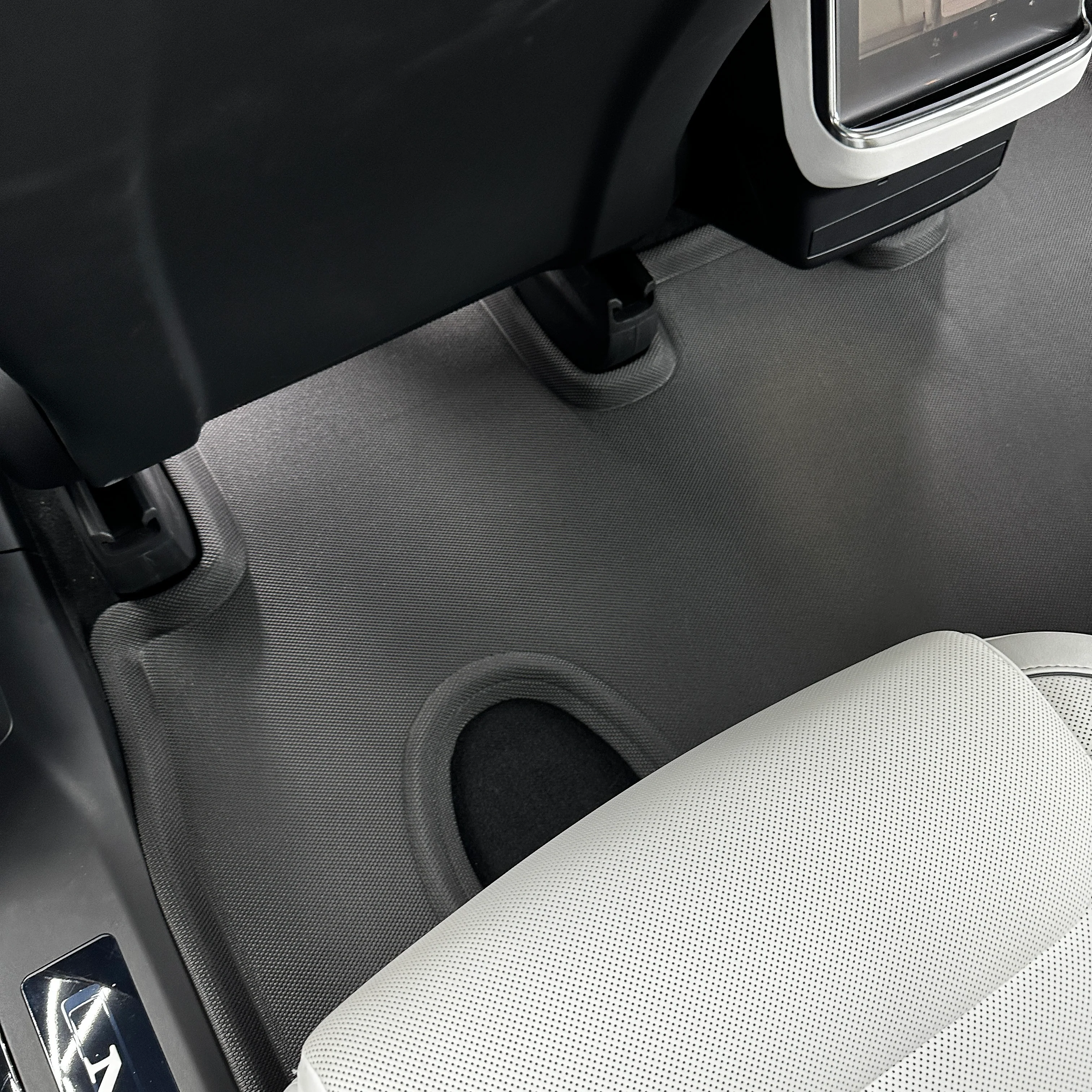 2022+ | Model X 6 Seater - 3D MAXpider KAGU Floor & Cargo Mats - Row 1, 2, & 3 and Trunk/Frunk - Image 4