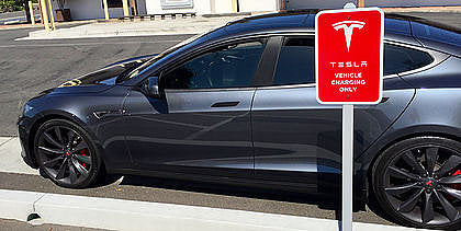 Model S B-Pillar Accent Wrap Decals - Pre Autopilot 2 Only - Image 7