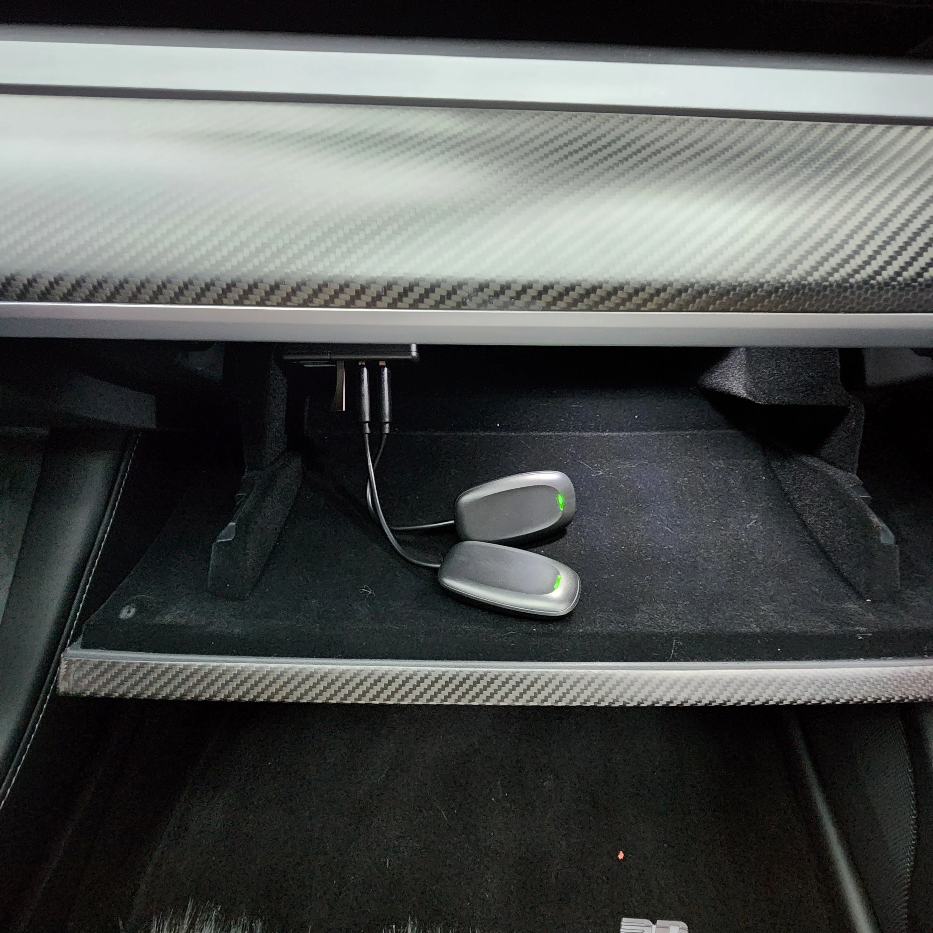 Model S3XY C Wireless Gaming Controller for your TESLA - Image 10