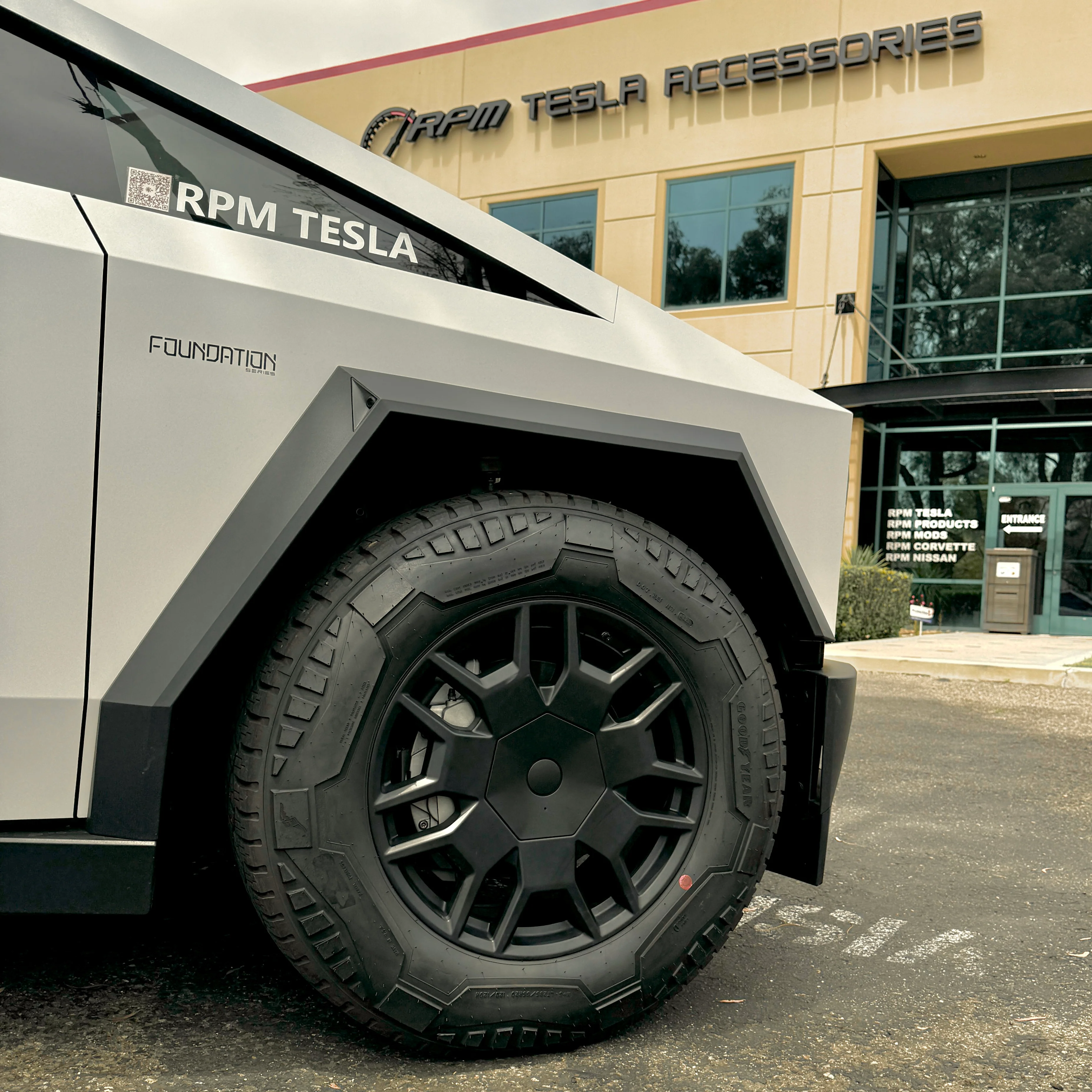 Cybertruck Heptagon Center Wheel Caps & Lug Nut Covers (Set of 4) - Version 1.0 - Image 10