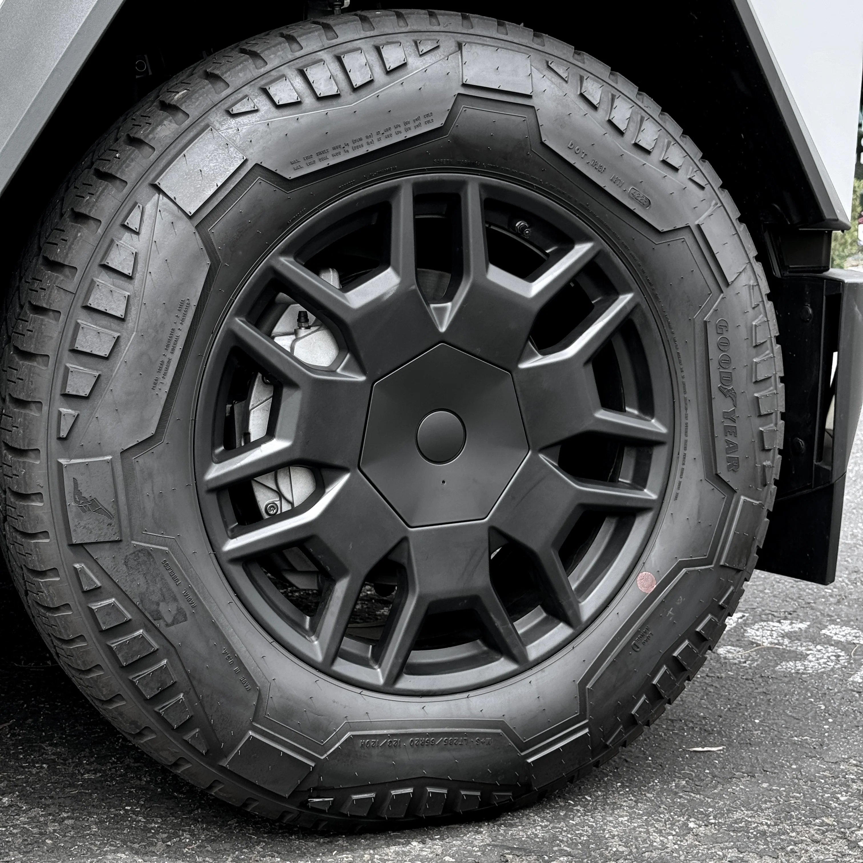 Cybertruck Heptagon Center Wheel Caps & Lug Nut Covers (Set of 4) - Version 1.0 - Image 11