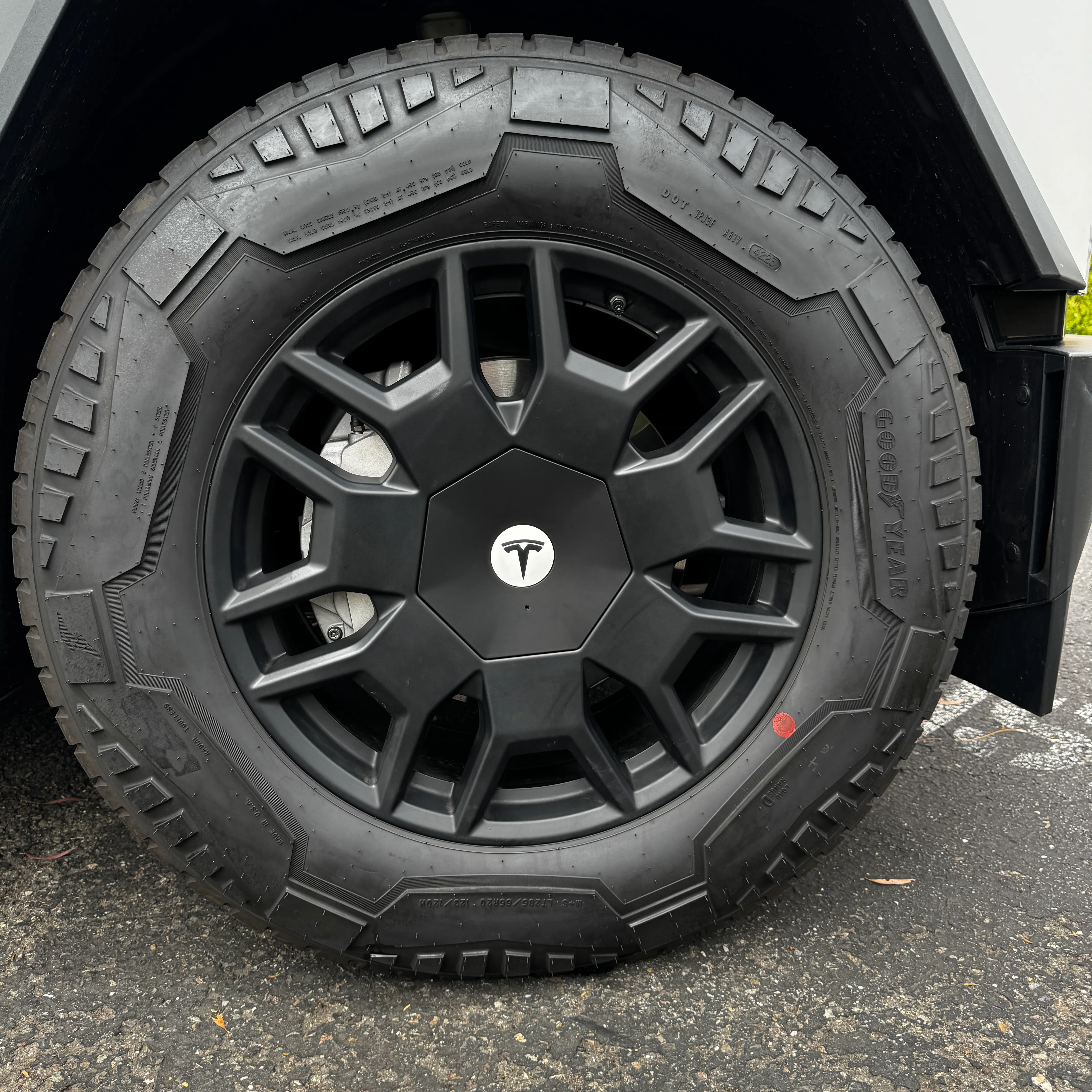 Cybertruck Heptagon Center Wheel Caps & Lug Nut Covers (Set of 4) - Version 1.0 - Image 16