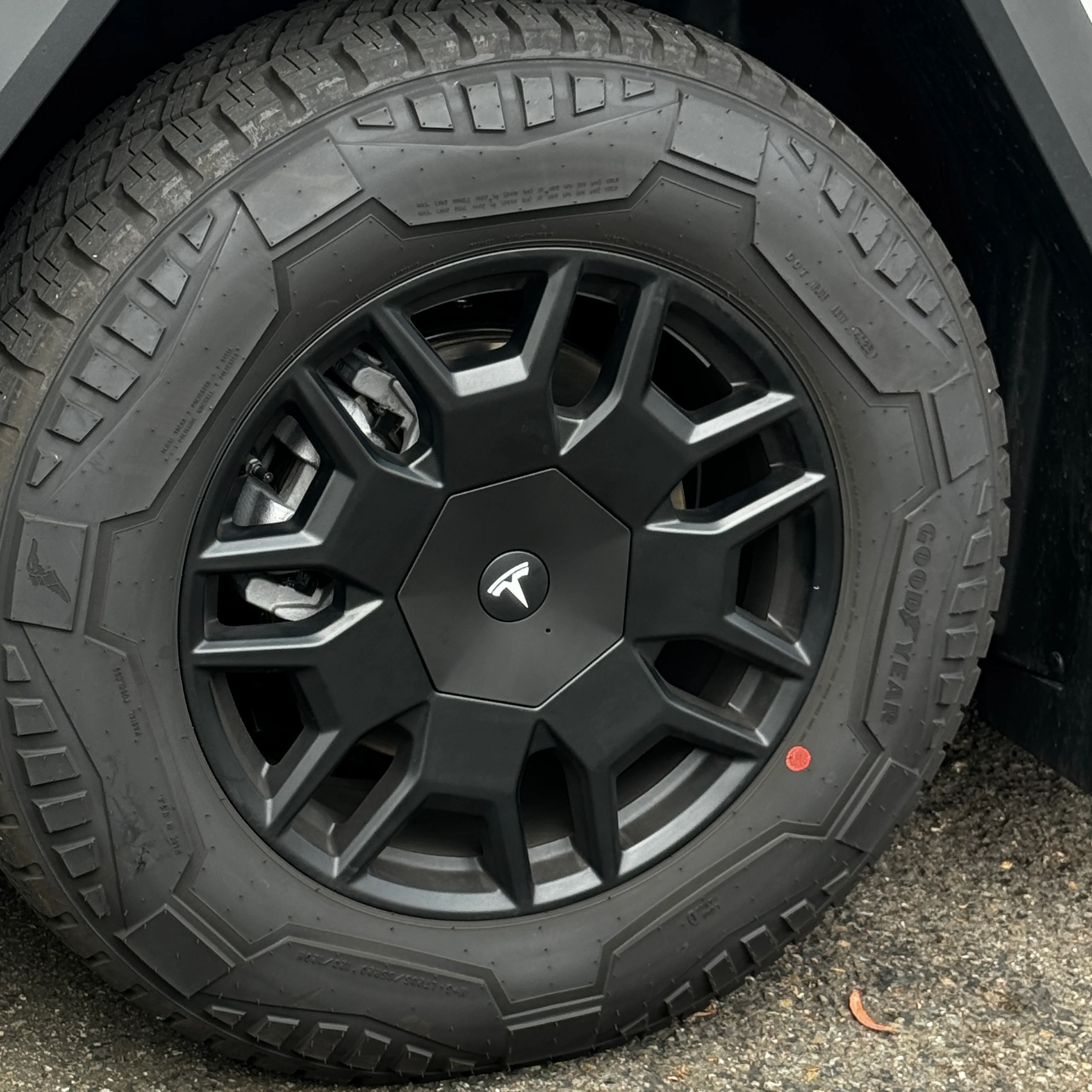 Cybertruck Heptagon Center Wheel Caps & Lug Nut Covers (Set of 4) - Version 1.0 - Image 18