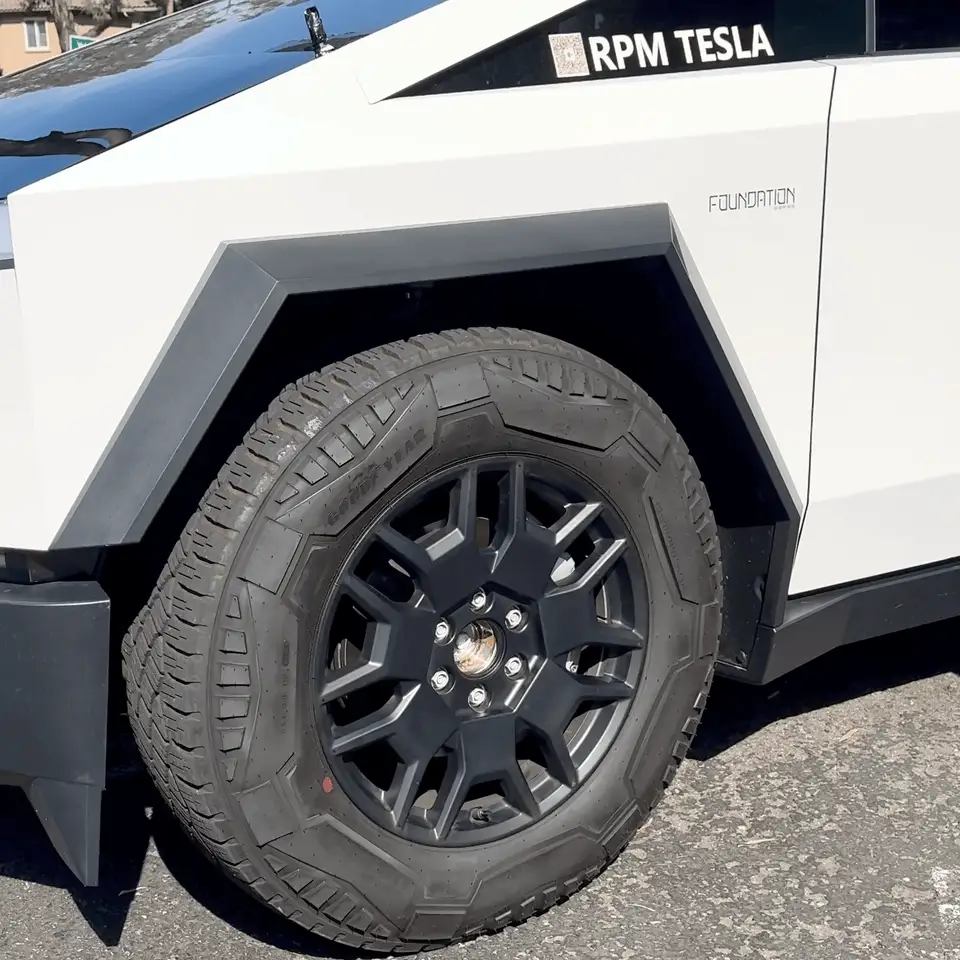 Cybertruck Heptagon Center Wheel Caps & Lug Nut Covers (Set of 4) - Version 1.0 - Image 8