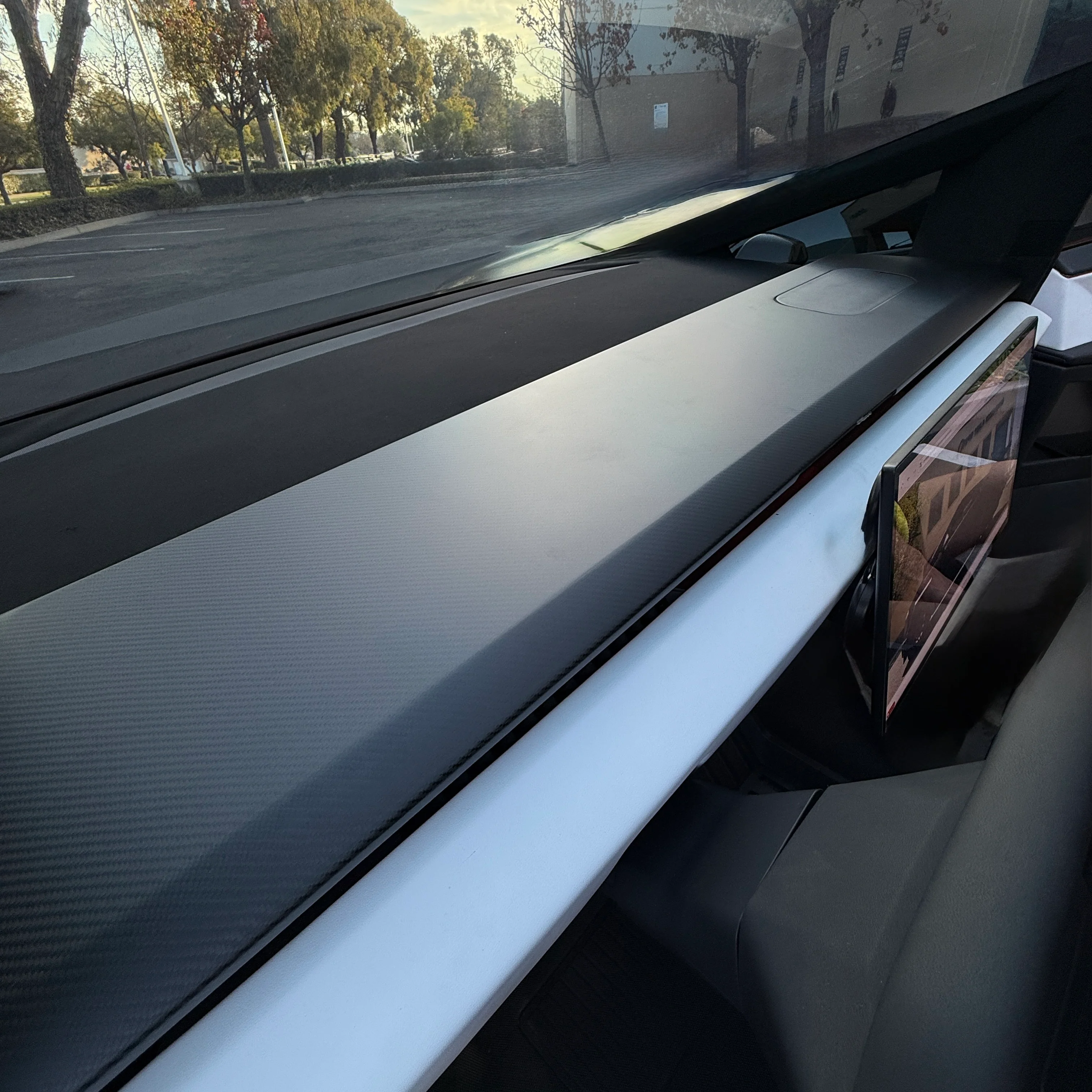 Cybertruck Top Upper Dashboard Overlay - Real Dry Molded Carbon Fiber - Image 5