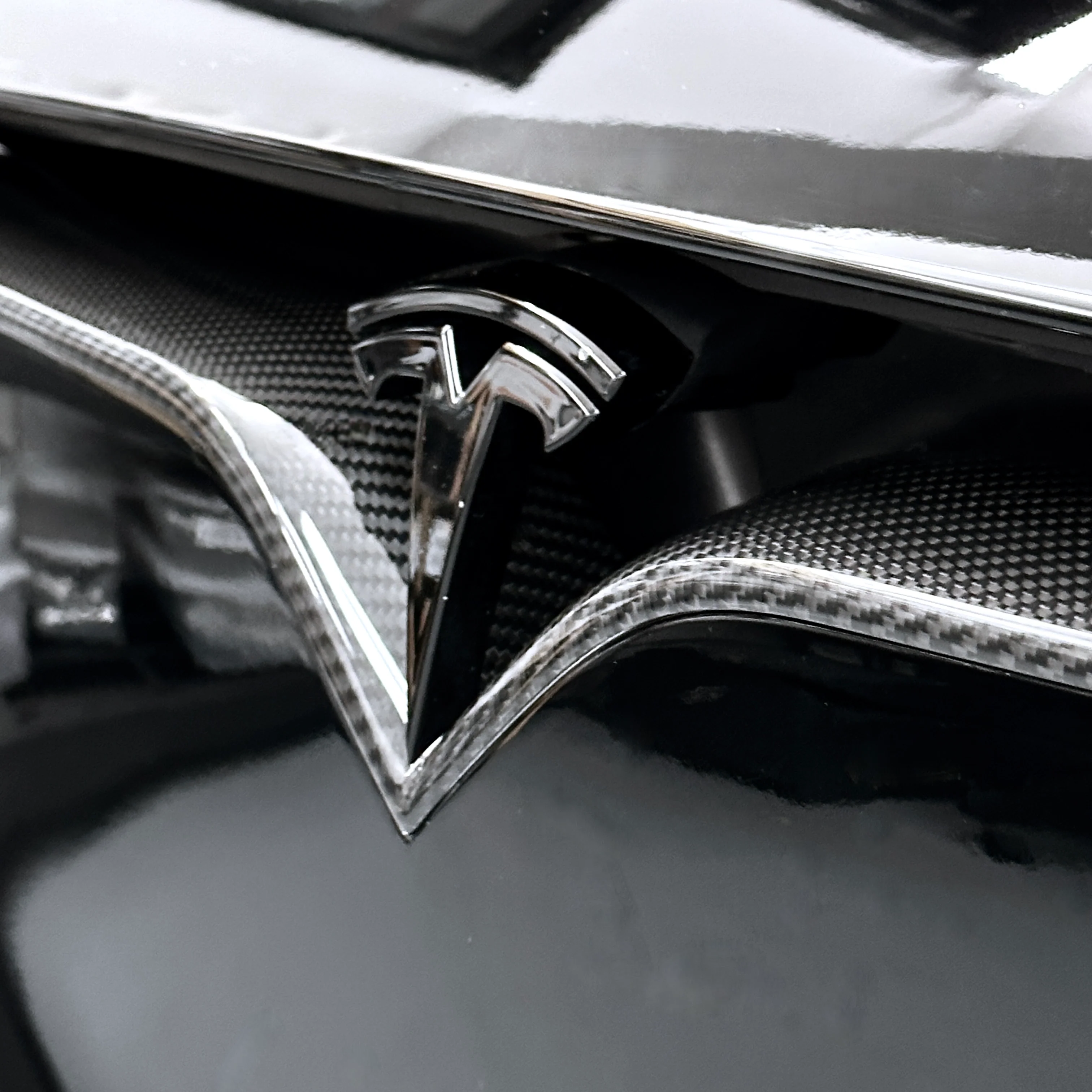 2015-2021 | Model S Front End Inlay - Real Molded Carbon Fiber - Image 4