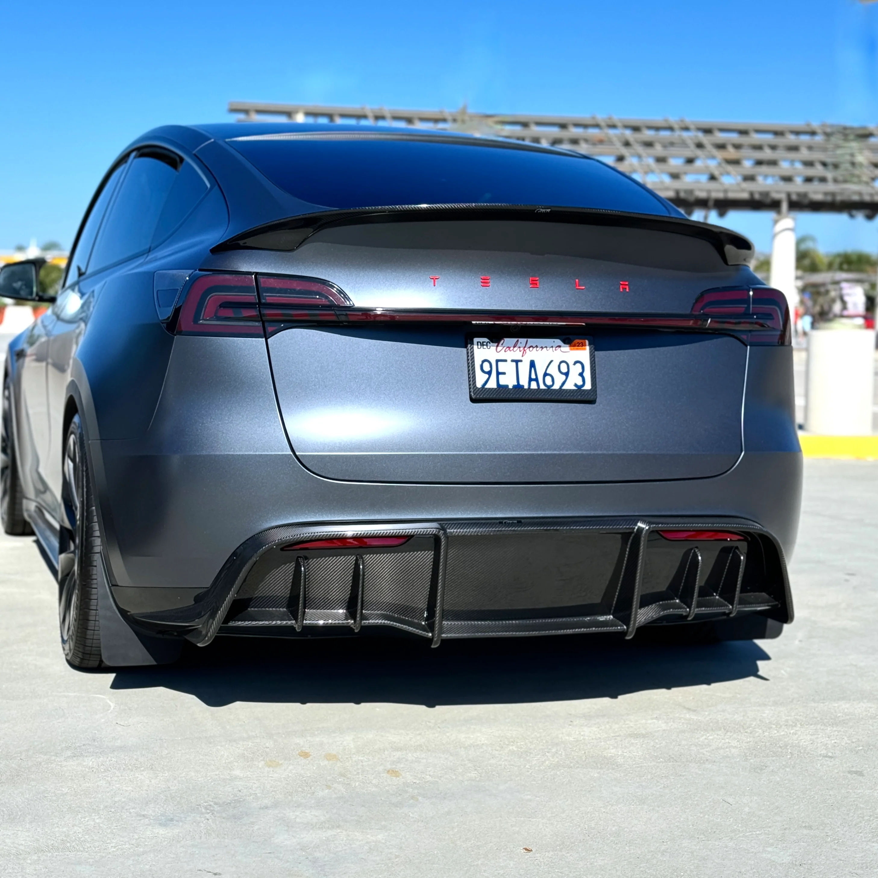 2020-2025 | Model Y Colossal Rear Replacement Diffuser - Real Dry Molded Carbon Fiber - Image 5