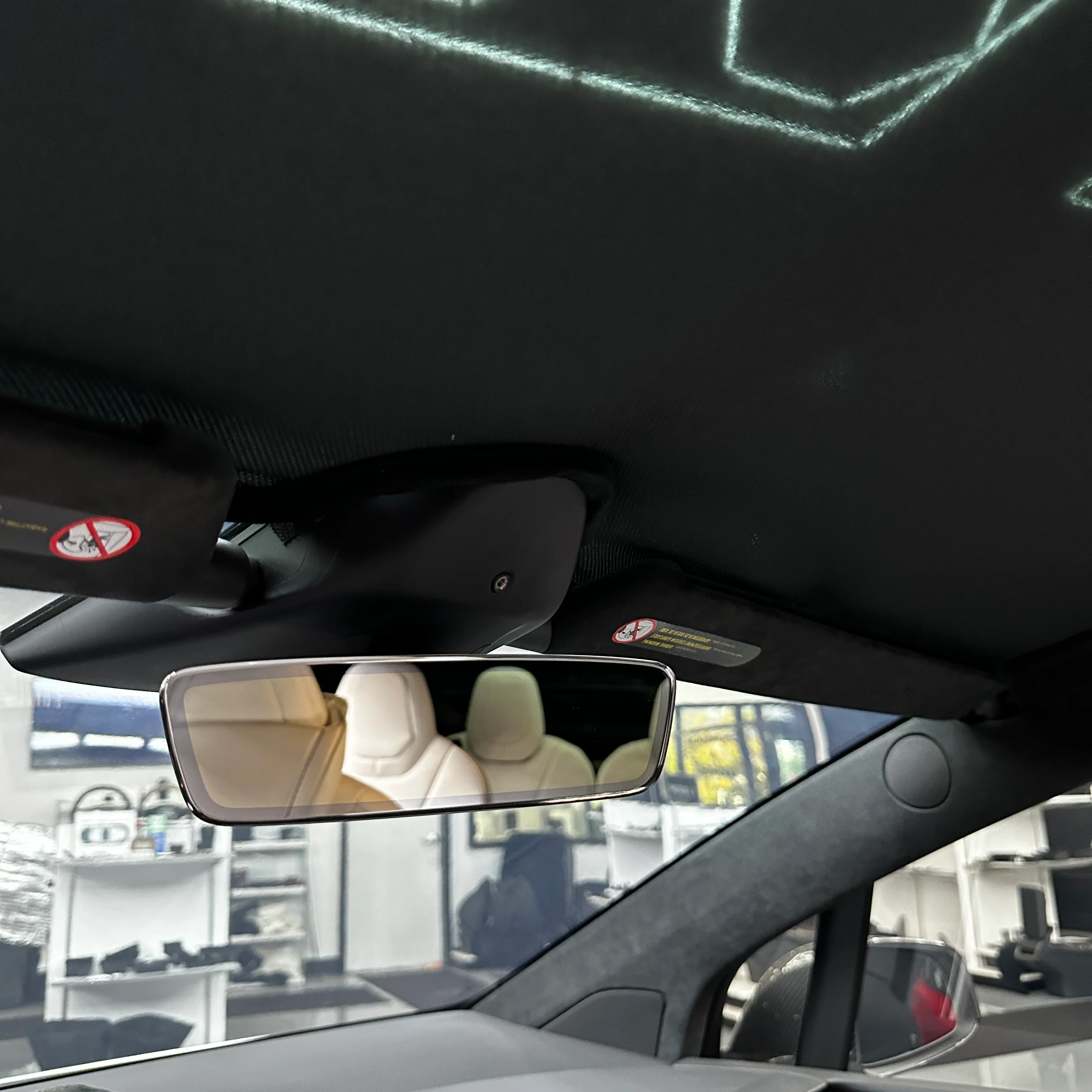 2016+ | Model X - Windshield Sunshade - Image 3