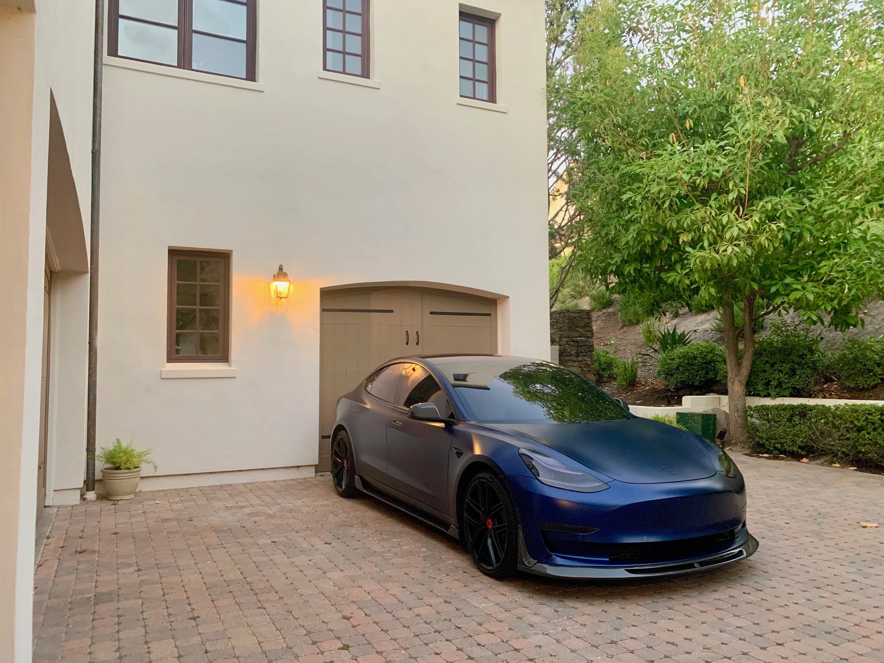 2017-2023 | Model 3 Razzo Aero Front Lip (3 Pieces with 2 Flanges).- Real Molded Carbon Fiber - Image 8