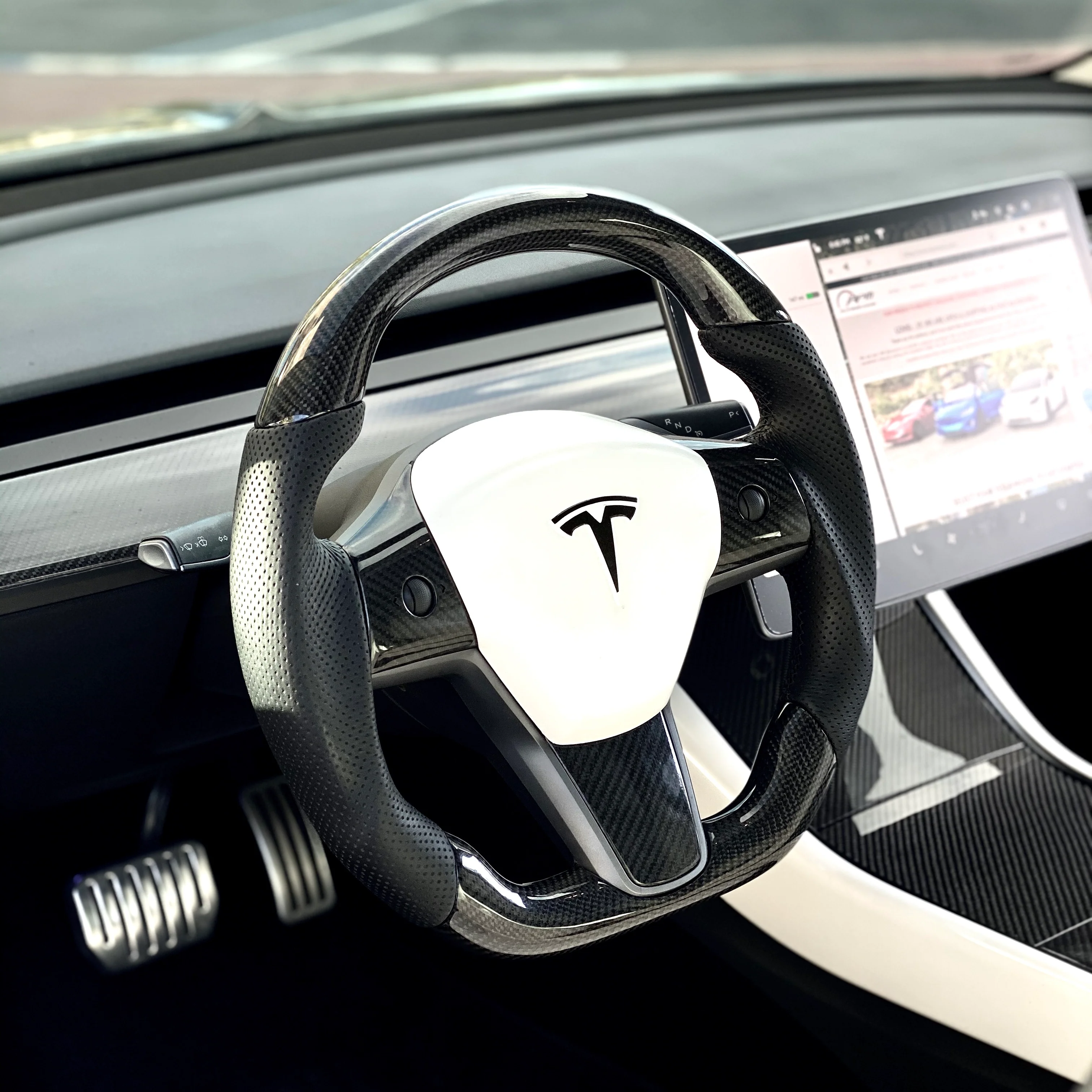 Model 3 & Y - Sport Grip Steering Wheel - Real Molded Carbon Fiber - Image 16