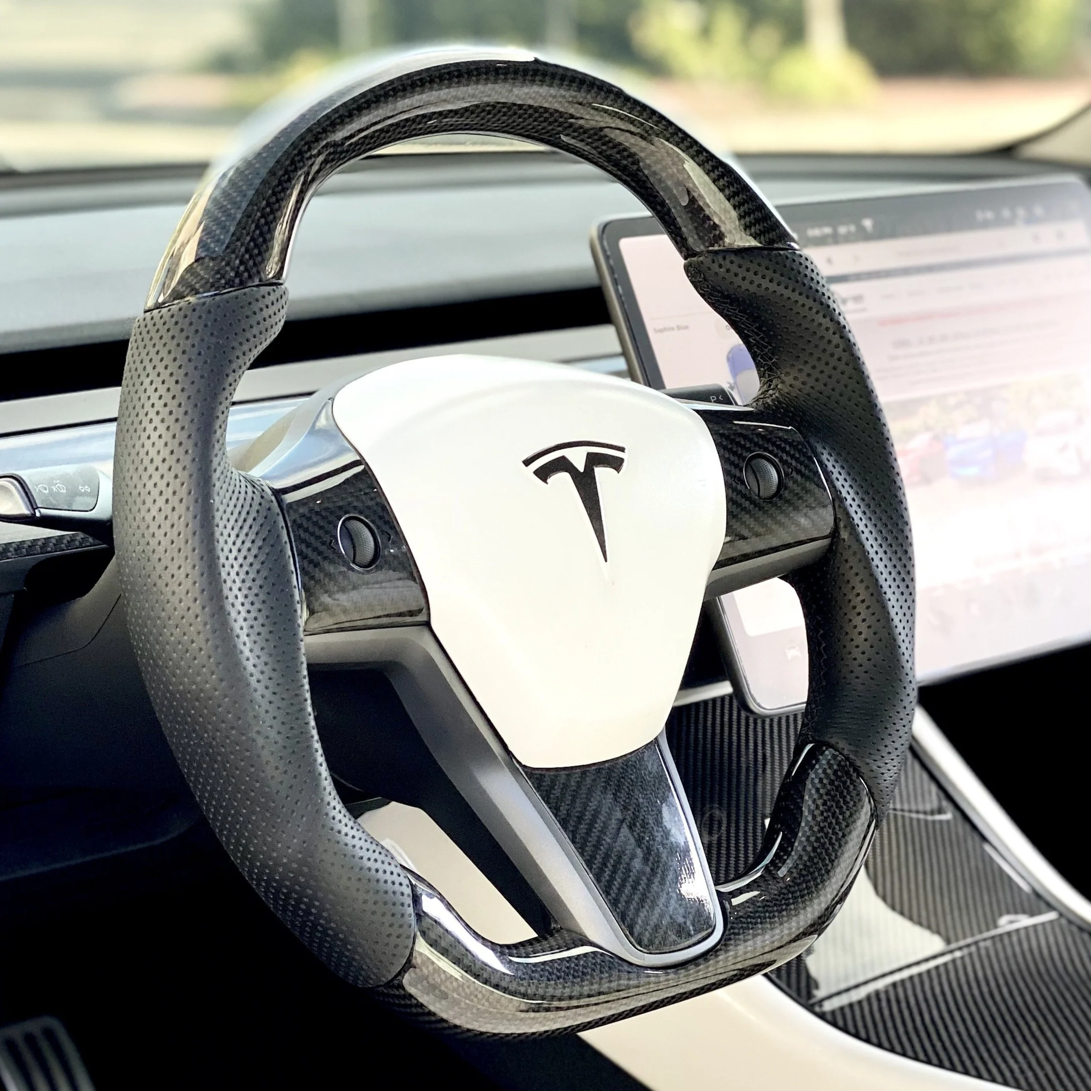 Model 3 & Y - Sport Grip Steering Wheel - Real Molded Carbon Fiber - Image 6