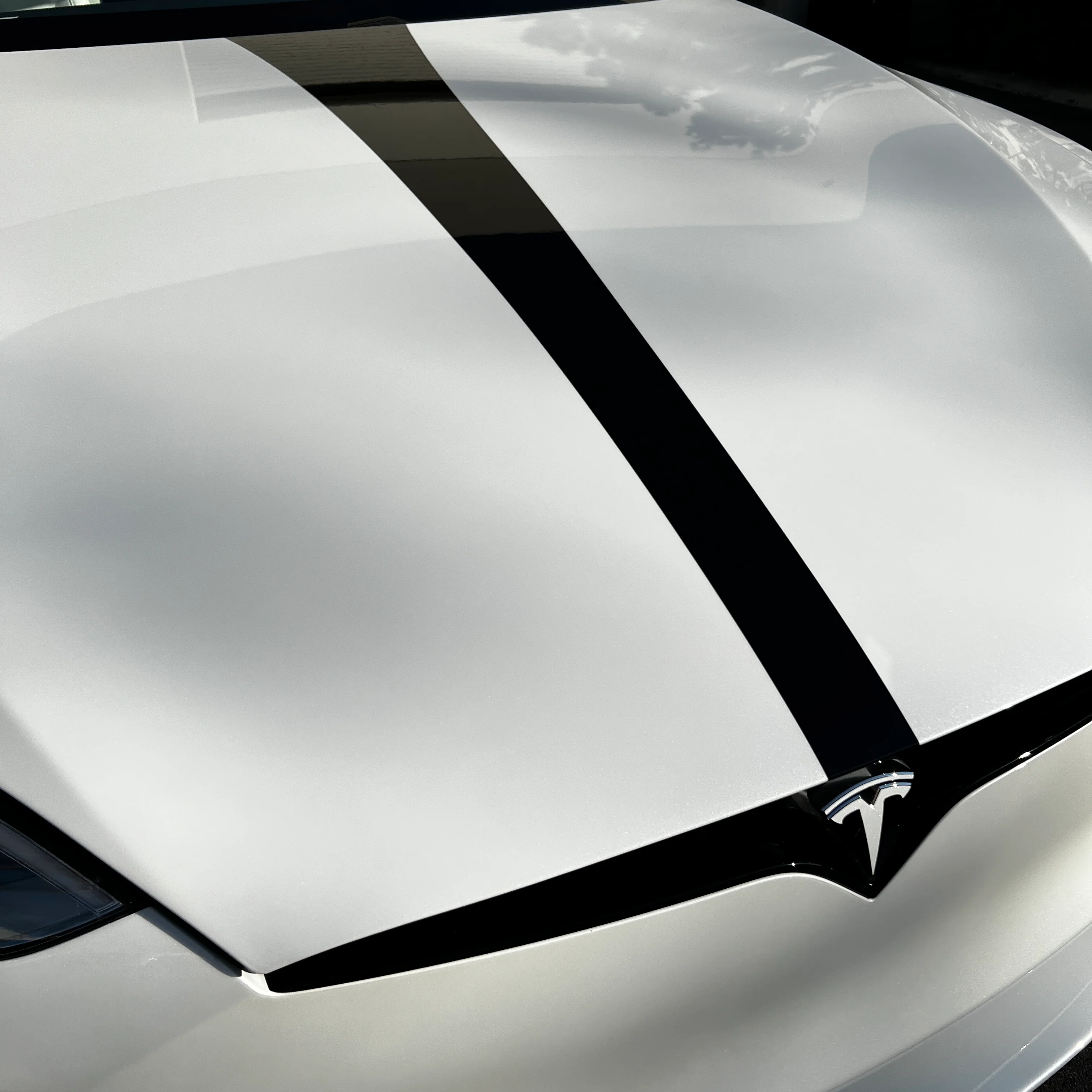 Model S Hood Racing Stripe Ultimate Plus Black PPF - Image 13