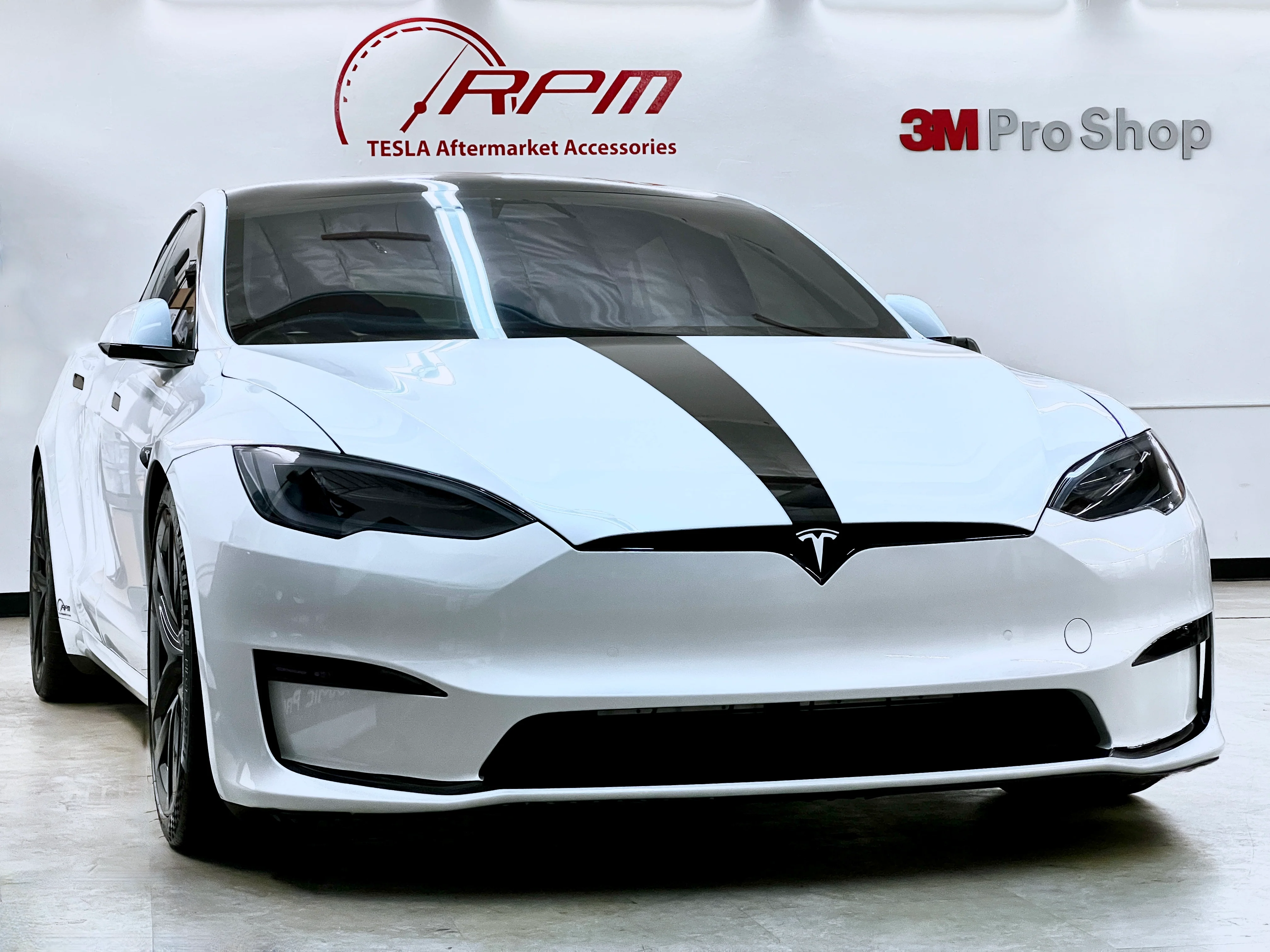 Model S Hood Racing Stripe Ultimate Plus Black PPF - Image 8
