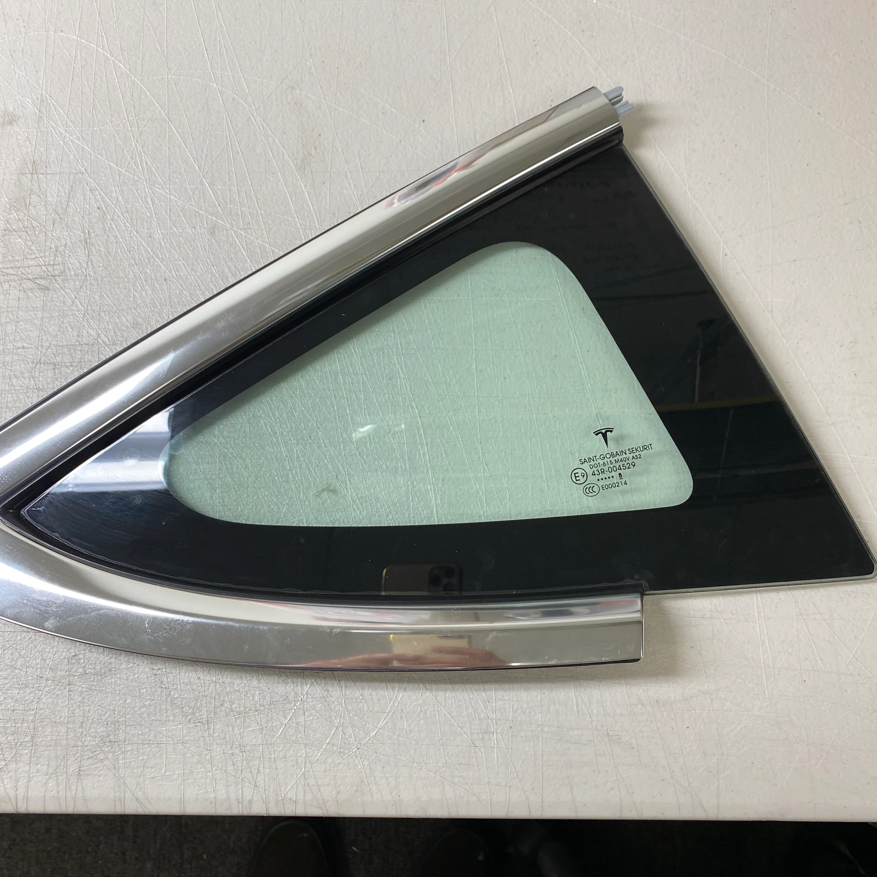 2020+ | Model Y Rear Corner Window Protector Kit - Image 4