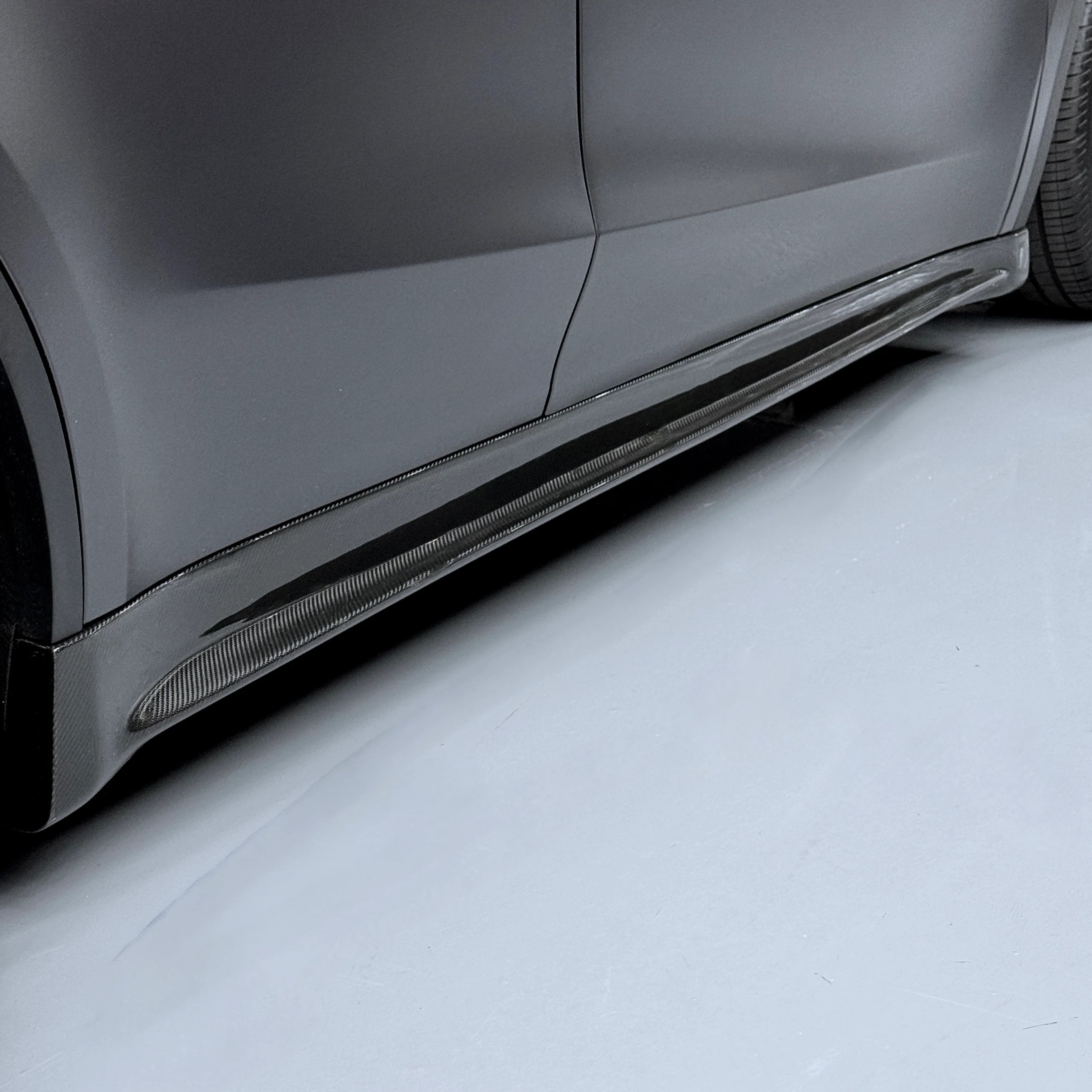2020+ | Model Y Colossal Side Skirt Overlays - Real Dry Molded Carbon Fiber - Image 3