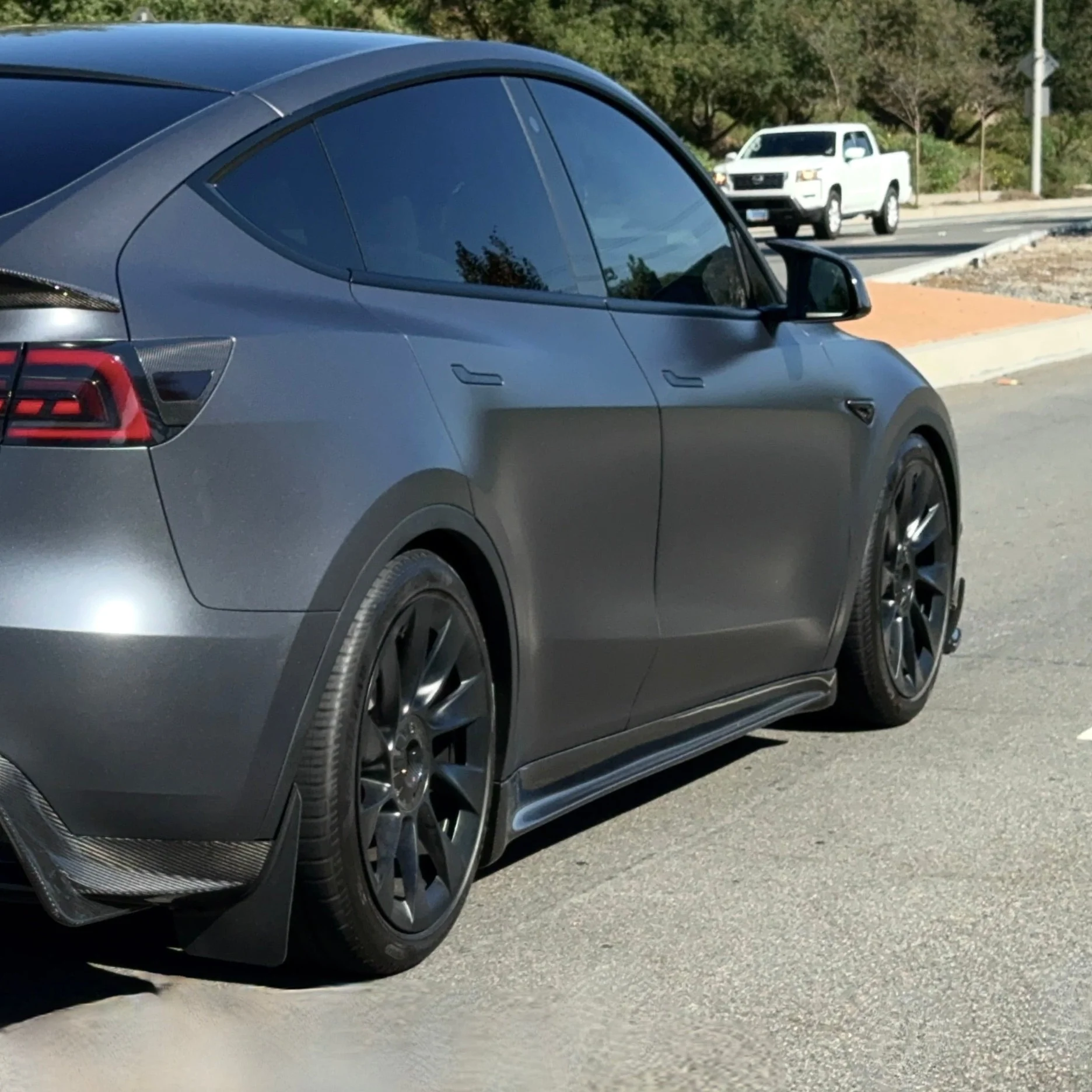 2020+ | Model Y Colossal Side Skirt Overlays - Real Dry Molded Carbon Fiber - Image 9