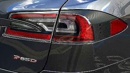Model S Tail Light Side Wraps (1 Pair) - Image 4