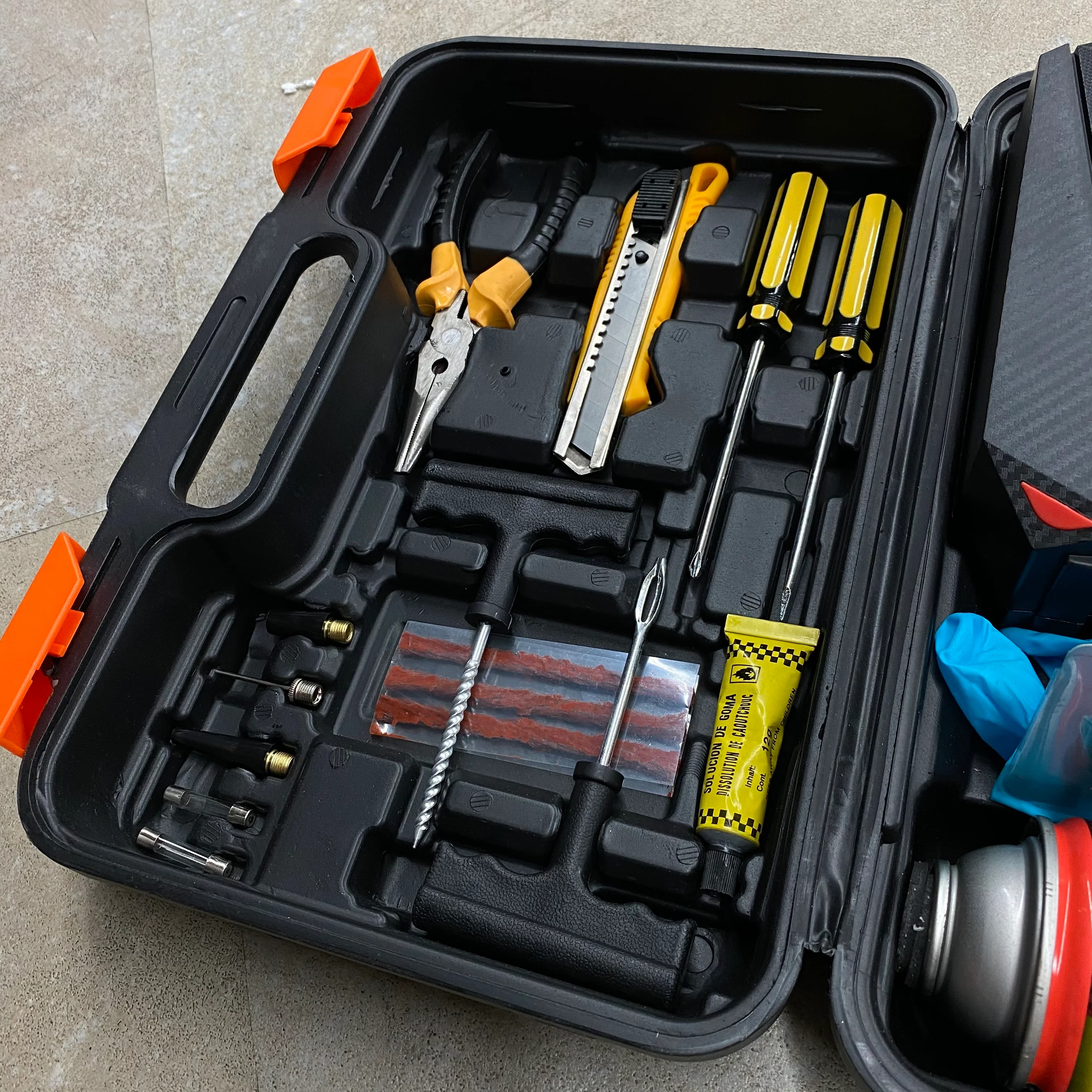 Flat Tire Repair Kit - Comes with Tool Kit & Compressor - Image 4